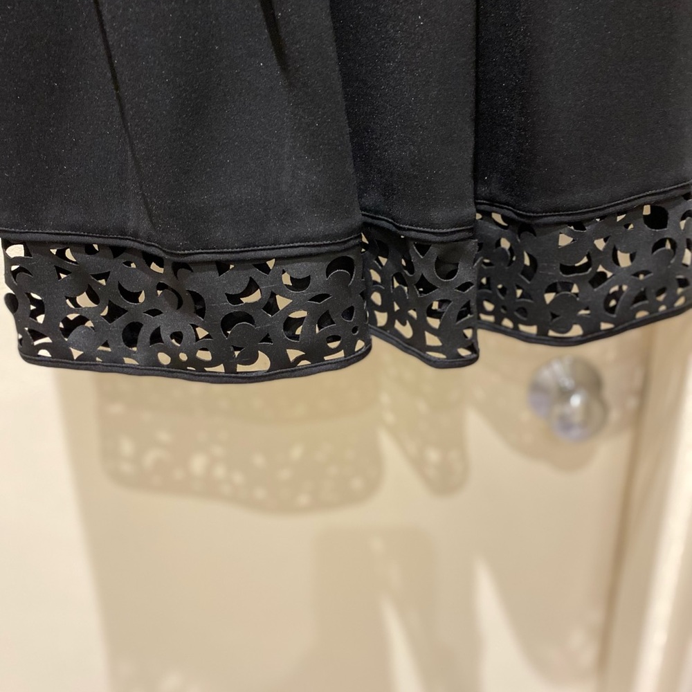 Gorgeous black Ralph Lauren dress with laser cut detail at neck and hem - Picture 4 of 10